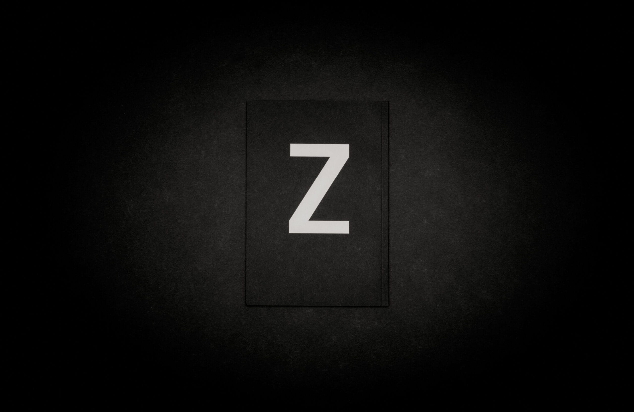 AZ12